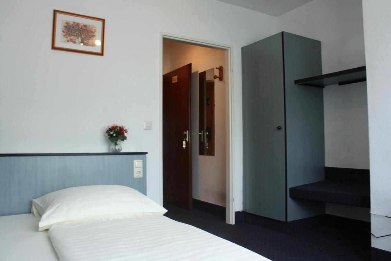 Hotel Diplomat Φραγκφούρτη Δωμάτιο φωτογραφία